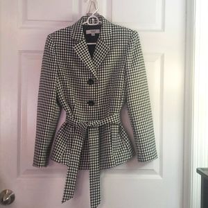 Le Suit Houndstooth Blazer